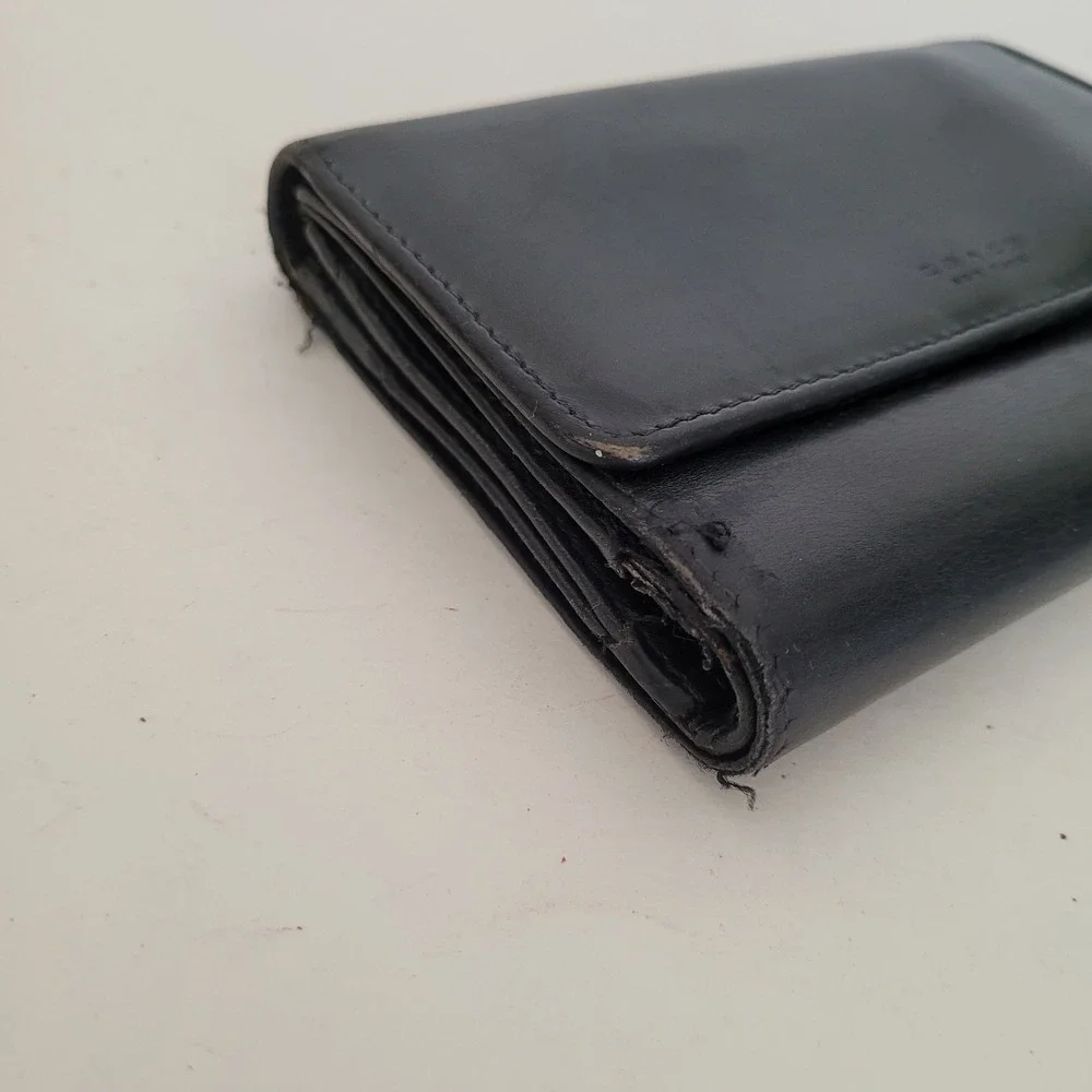 Coach New York Black Leather Trifold Wallet Compact Card Holder Zipper‎ Pocket